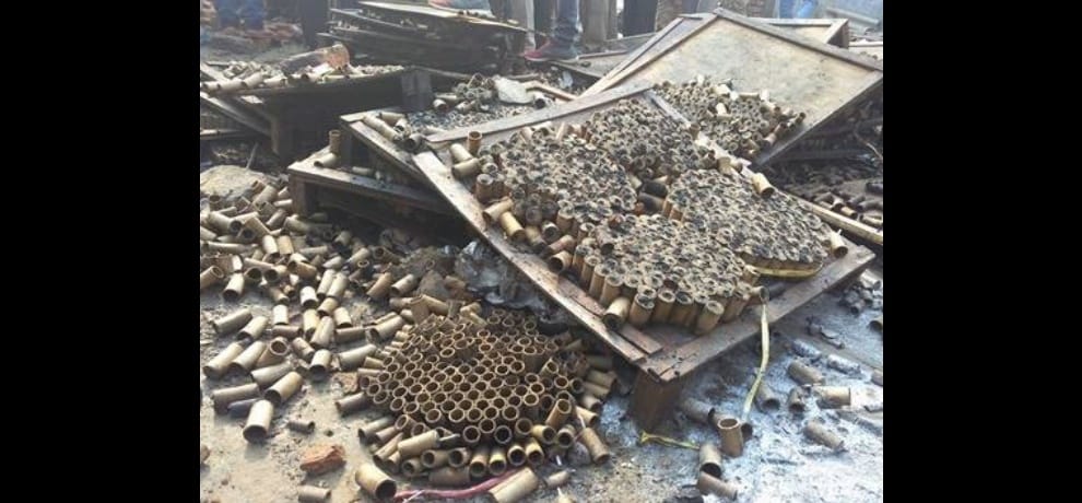 fire in cracker factory of loni ghaziabad, one dead two injured