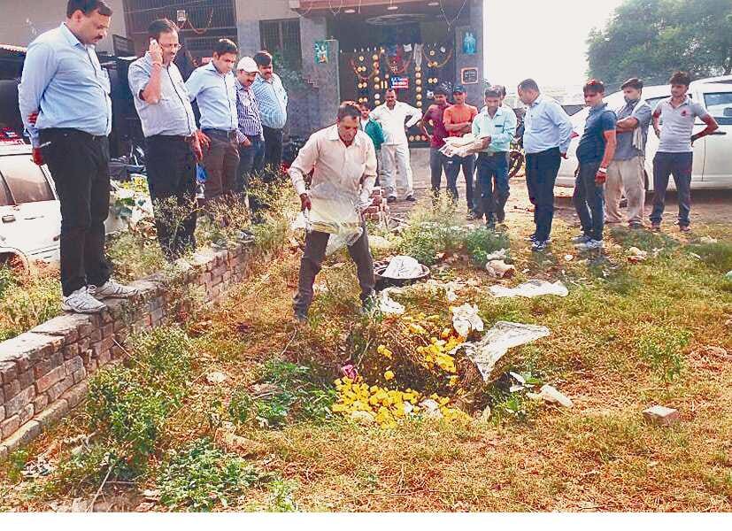 fsda team raided in warehouse in agra 