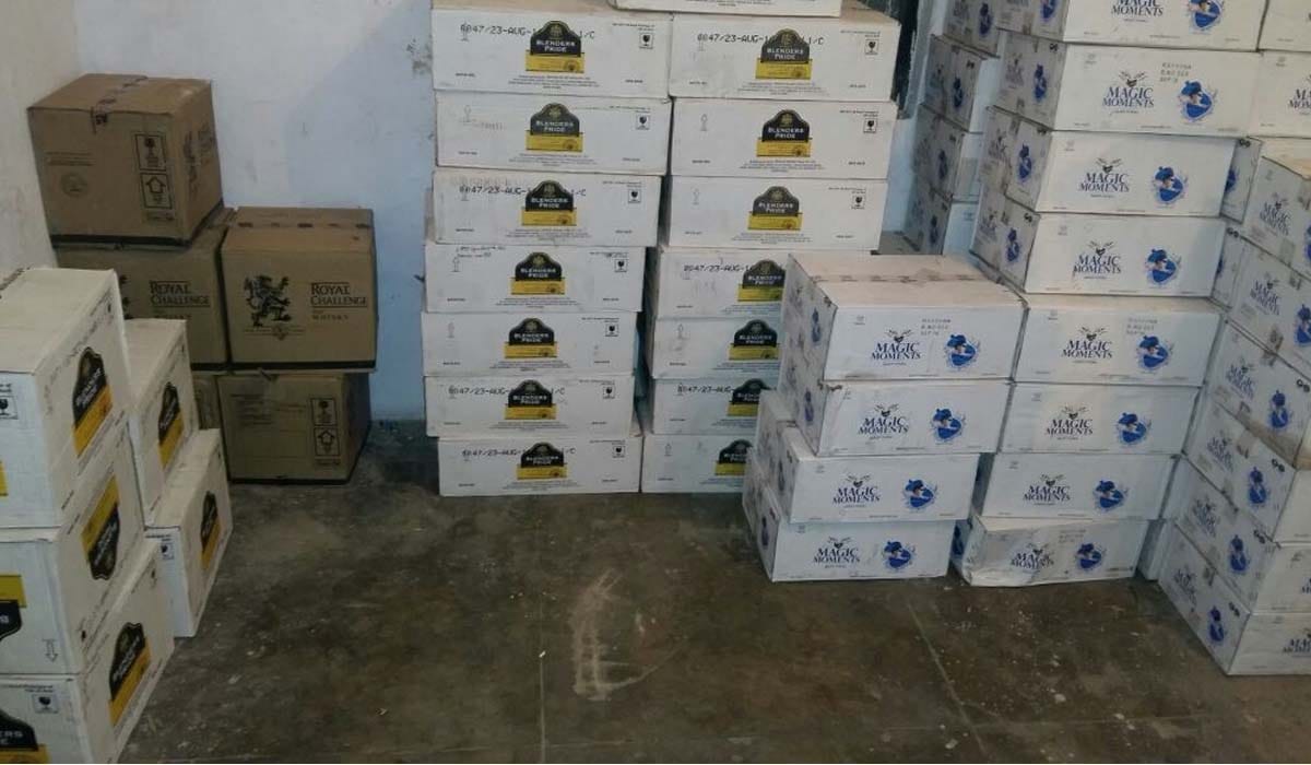 30 lakh illegal liquor was caught by police
