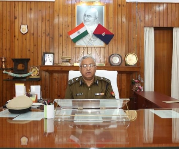  UP police to celebrate diwali at old age homes and orphanages.