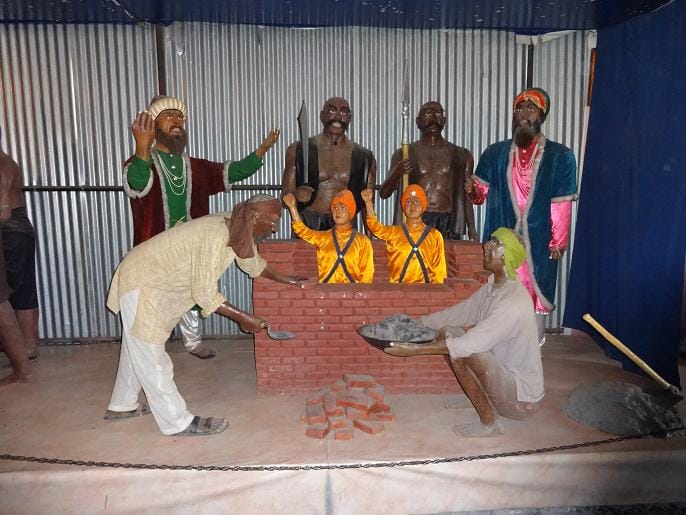 parminder singh, created museum with live statue of martyrs