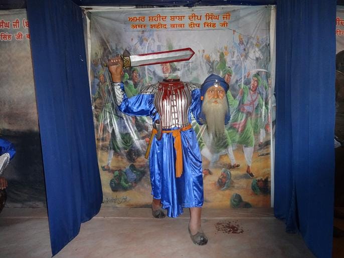 parminder singh, created museum with live statue of martyrs