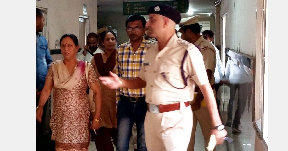 Kidnaped old lady and robbery of 13 lakh in pihowa haryana