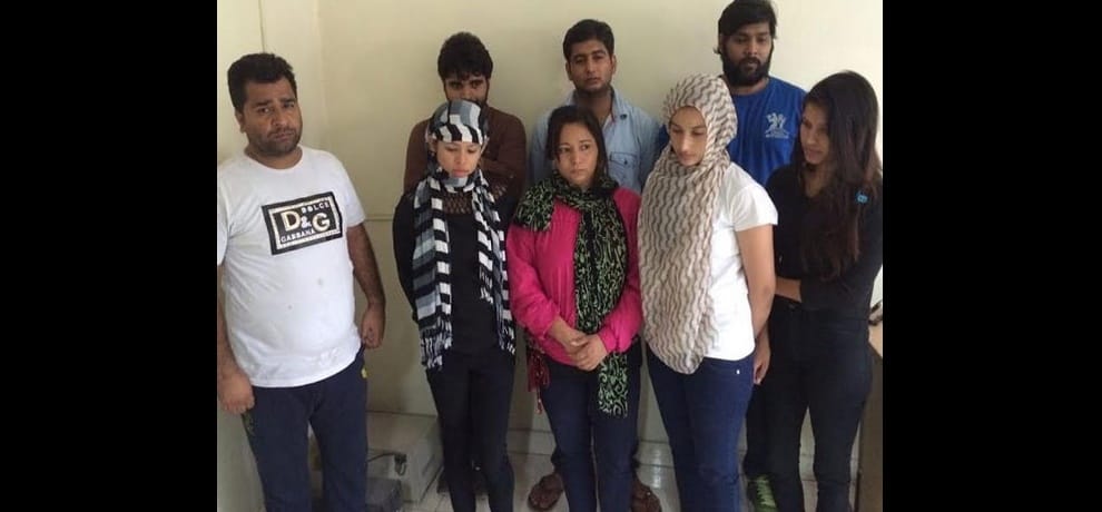 another illegal casino burdst in delhis vasant kunj, 8 arrested including 4 nepali girls