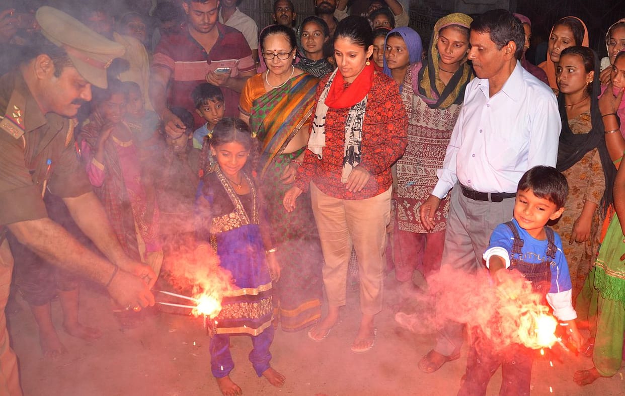 SP, celebrated Diwali with poor children