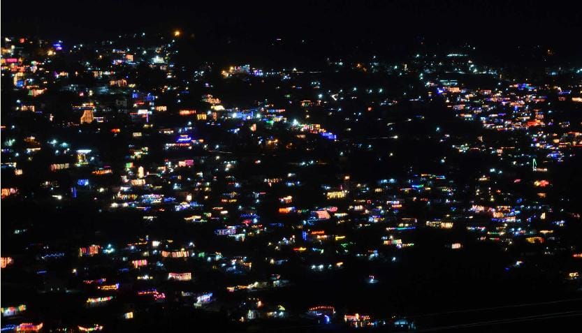 Diwali festival will be celebrated on Sunday. Deepawali is the enthusiasm.
