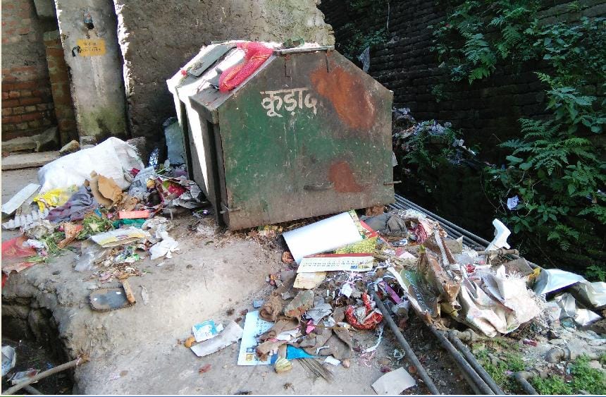People are upset because of the stench of garbage