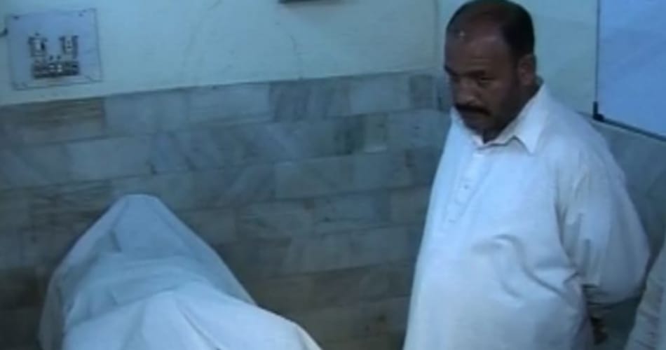 lady try to stop husband for wine drinking, he killed her