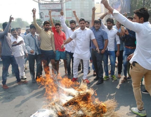Karan Johar and burned an effigy of Pakistani artists