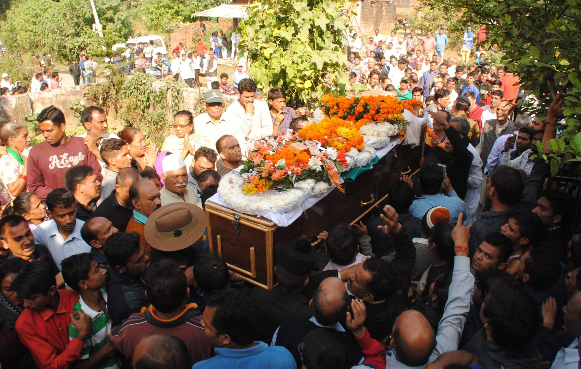 creamtion of martyr sandip singh rawat in dehradun