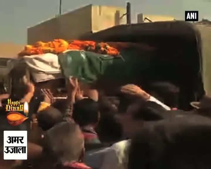 शहीद संदीप को अंतिम विदाई 