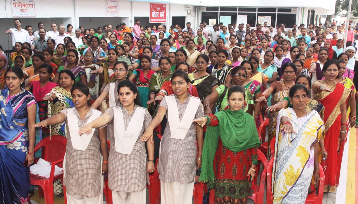 1252 women registered