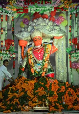 Coined from street to street, when Bajrangbali