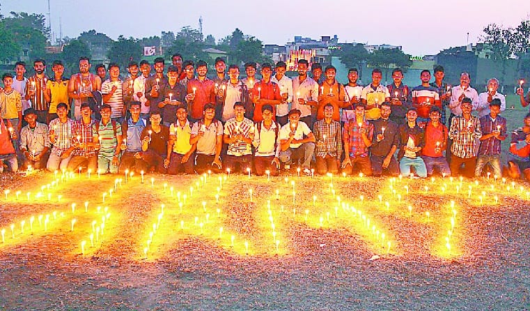 Remembering the martyrs were moist eyes