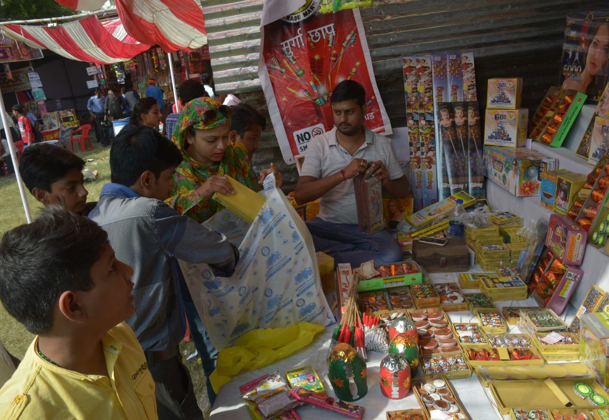 Eco-friendly crackers 'Clean India' message