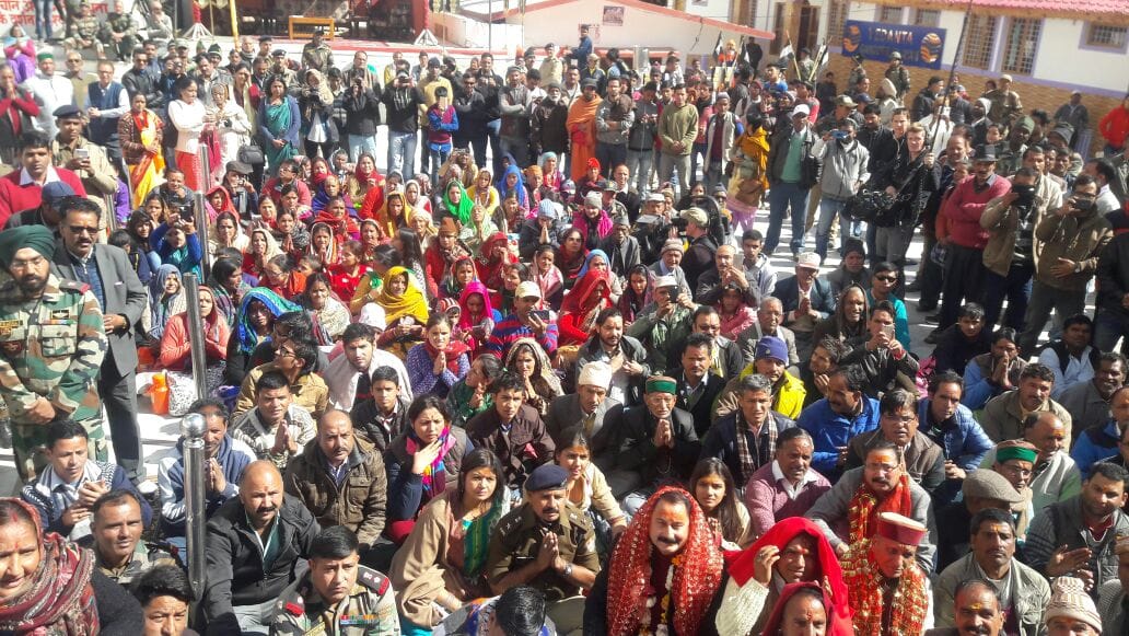 gangotri dham kapat closed on monday.