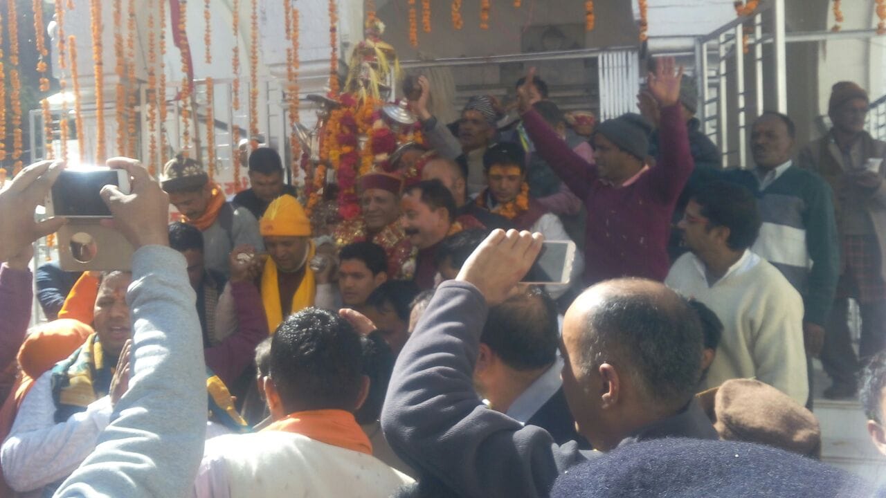 gangotri dham kapat closed on monday.