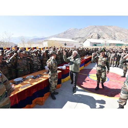 PM Narendra Modi Celebrates diwali with army and ITBP in sumdoh kinnaur himachal pradesh
