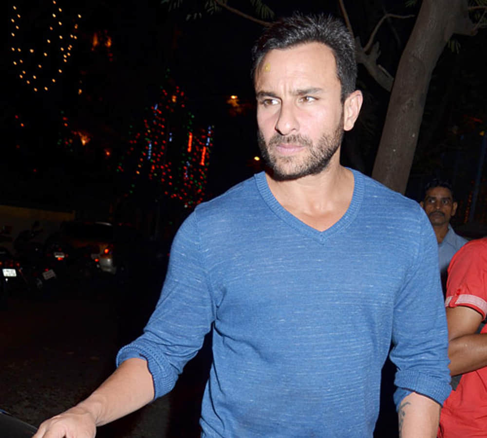 Woman disrupts the shoot of Saif's film 'Chef' in Kochi
