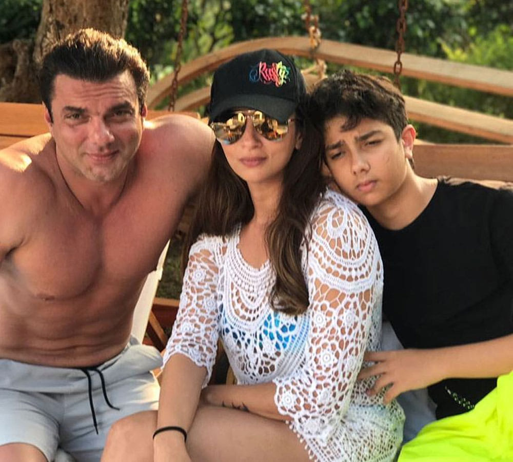 Bigg Boss 11: Salman Khan will do dinner along with family to celebrate mother Salmas birthday