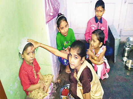 Brothers and sisters have longevity Tilak