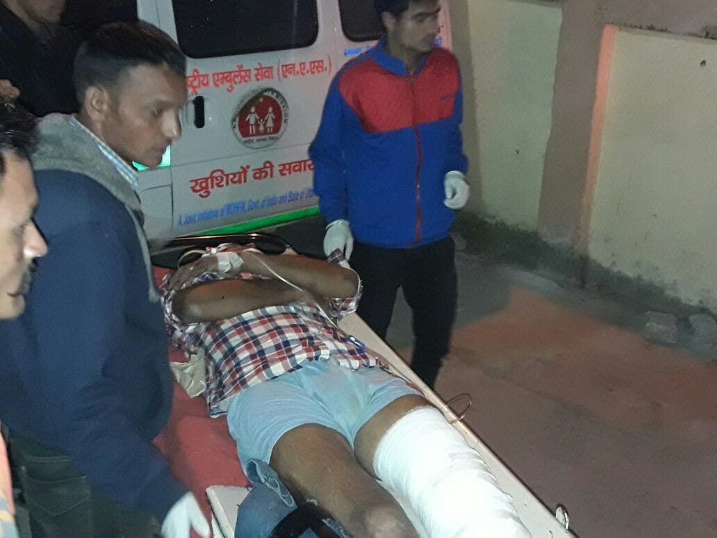 three men died in bus accident.