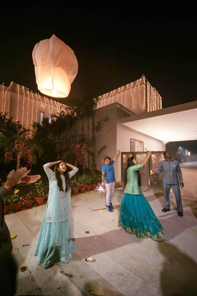  Akhilesh yadav celebrates diwali with family.
