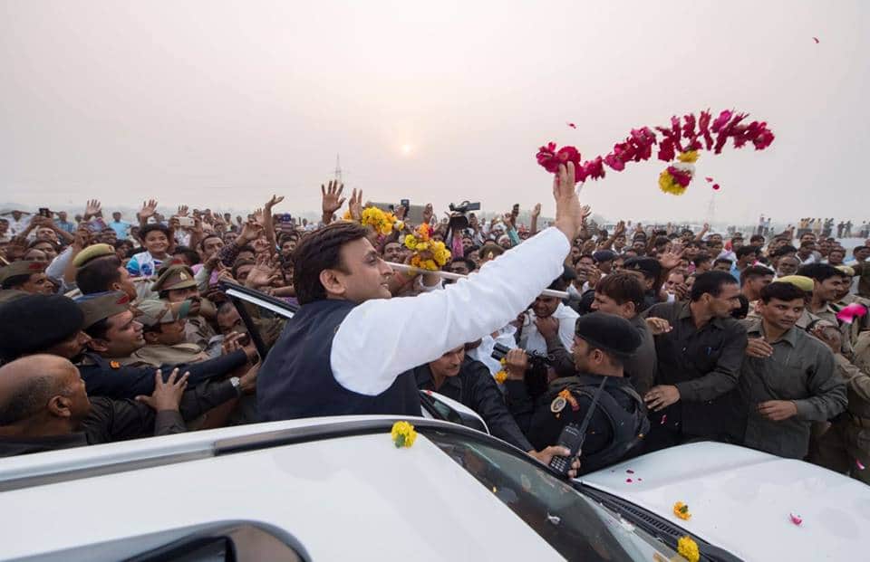  Akhilesh yadav celebrates diwali with family.