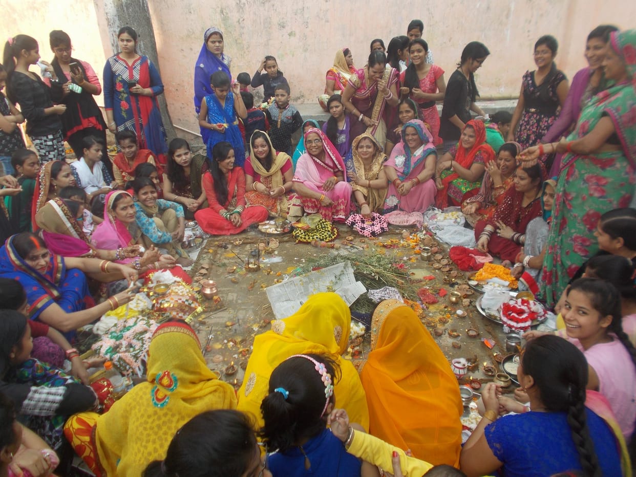 today start the chath fetival