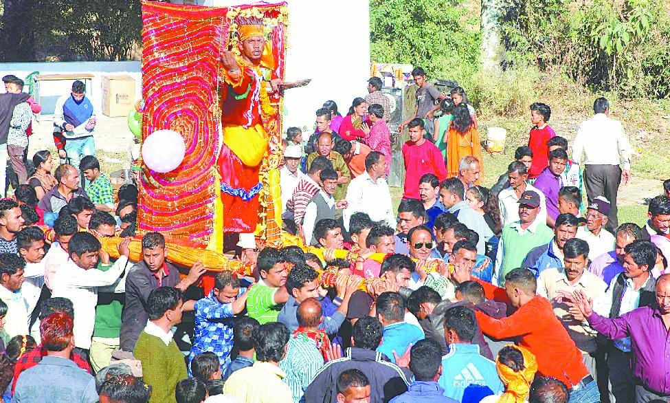 Dole had the blessing of hundreds Nainisaini