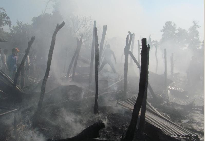 Fire burns ten dedicates