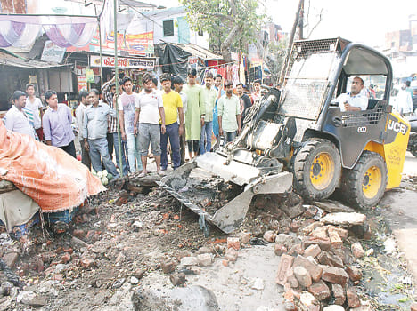 sadakon se sabha sthal tak rahegee seeem kee pukhta suraksha