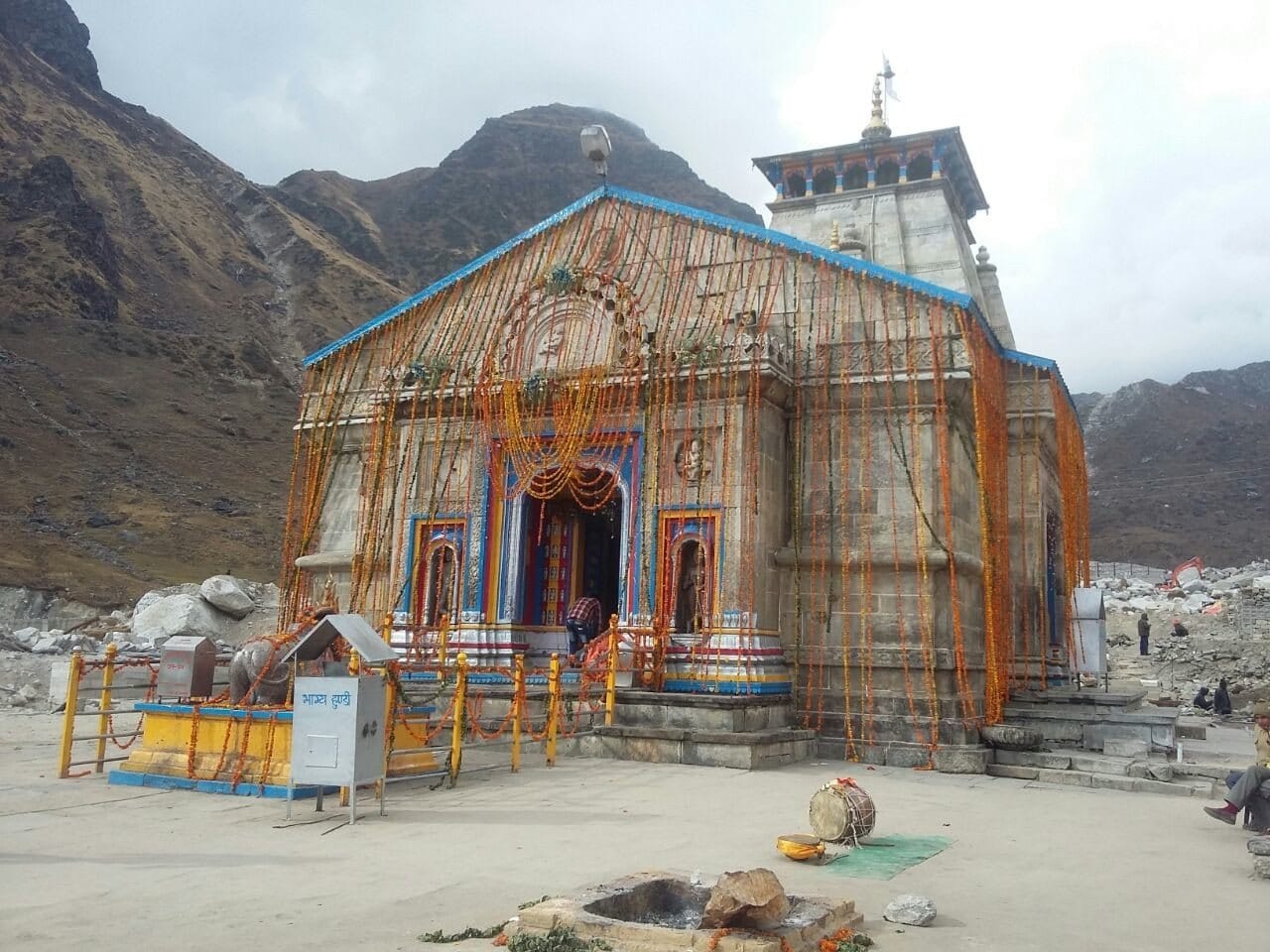 kedarnath history written on wall at kedarnath