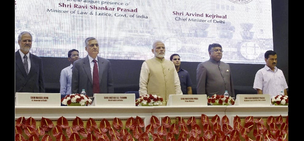 after kejriwal allegations over phone taping of judges, pm modi made program light with his humour