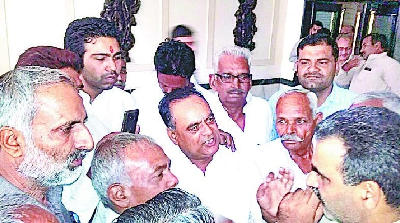 Minister, Minister of organization entourage, Hungama