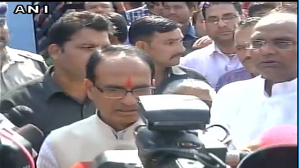 MP CM Shivraj said Some political leaders cannot see the martyrdom of our jawans