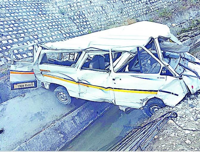 Winger fell into a 70 feet deep gorge, killing four