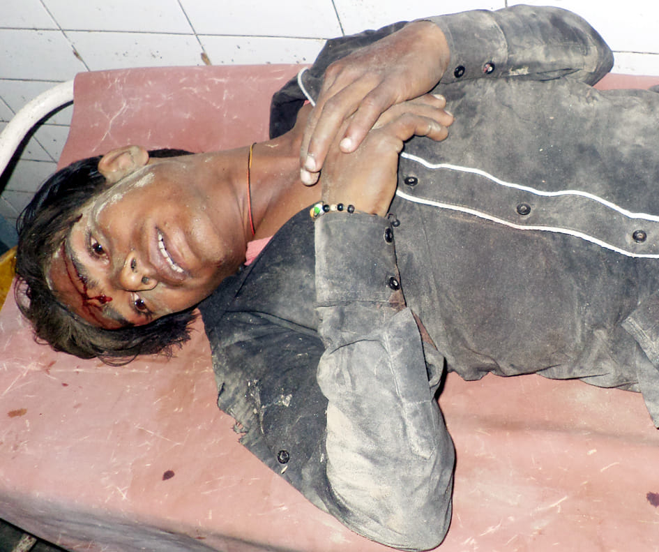 In the collision of two bikes Four injured including children