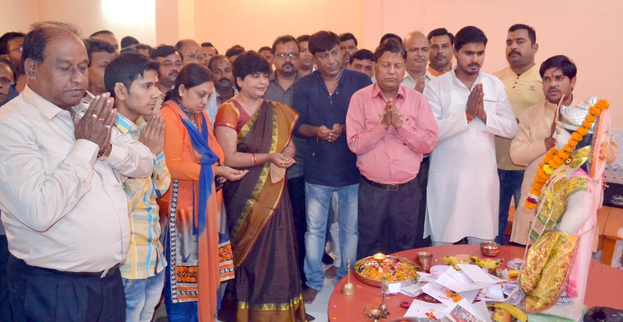 Sri Chitra and pen The collective worship inkstand