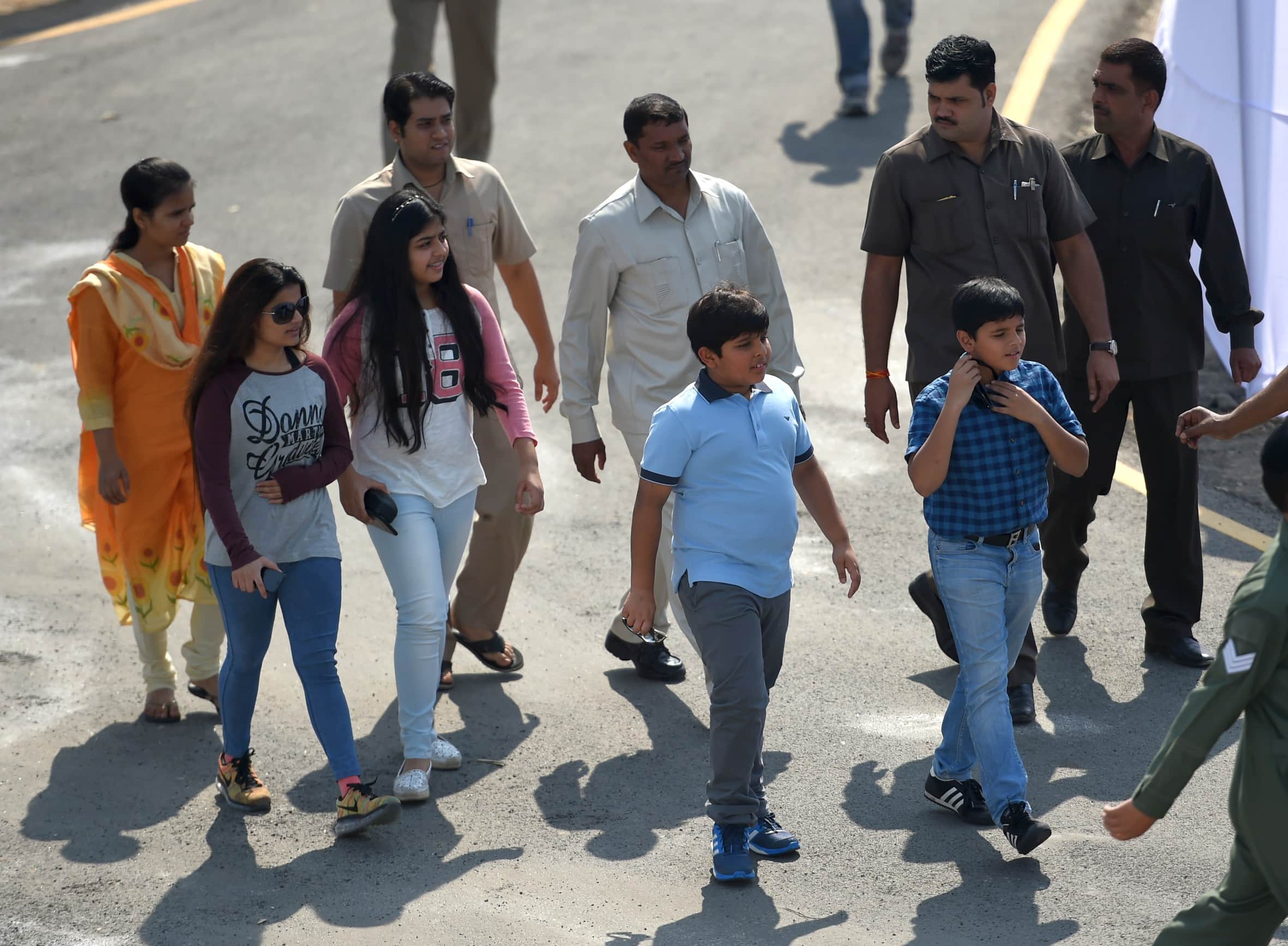 akhilesh yadav kids enjoy air show in lucknow