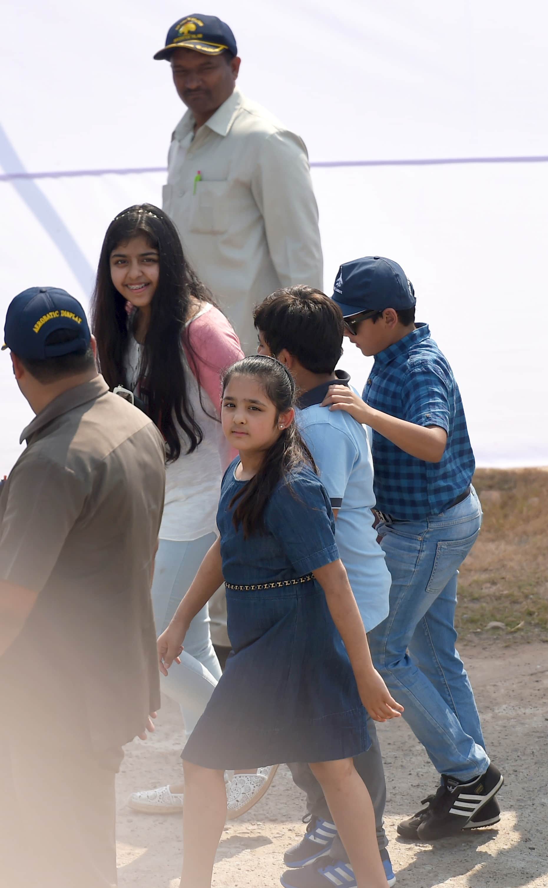 akhilesh yadav kids enjoy air show in lucknow