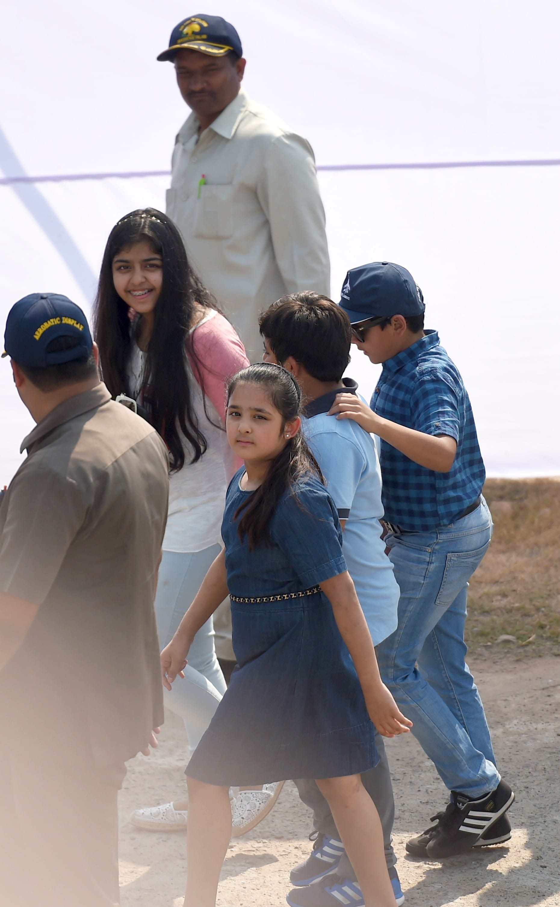 akhilesh yadav kids enjoy air show in lucknow
