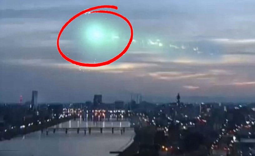 ufo like objects seen flying over japan