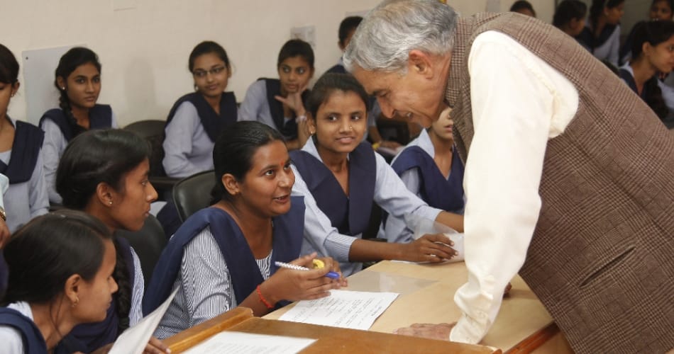 formar cabinet minister pawan bansal taught 11th class students in chandigarh