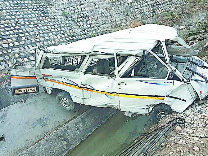 in the Winger accident death toll was six