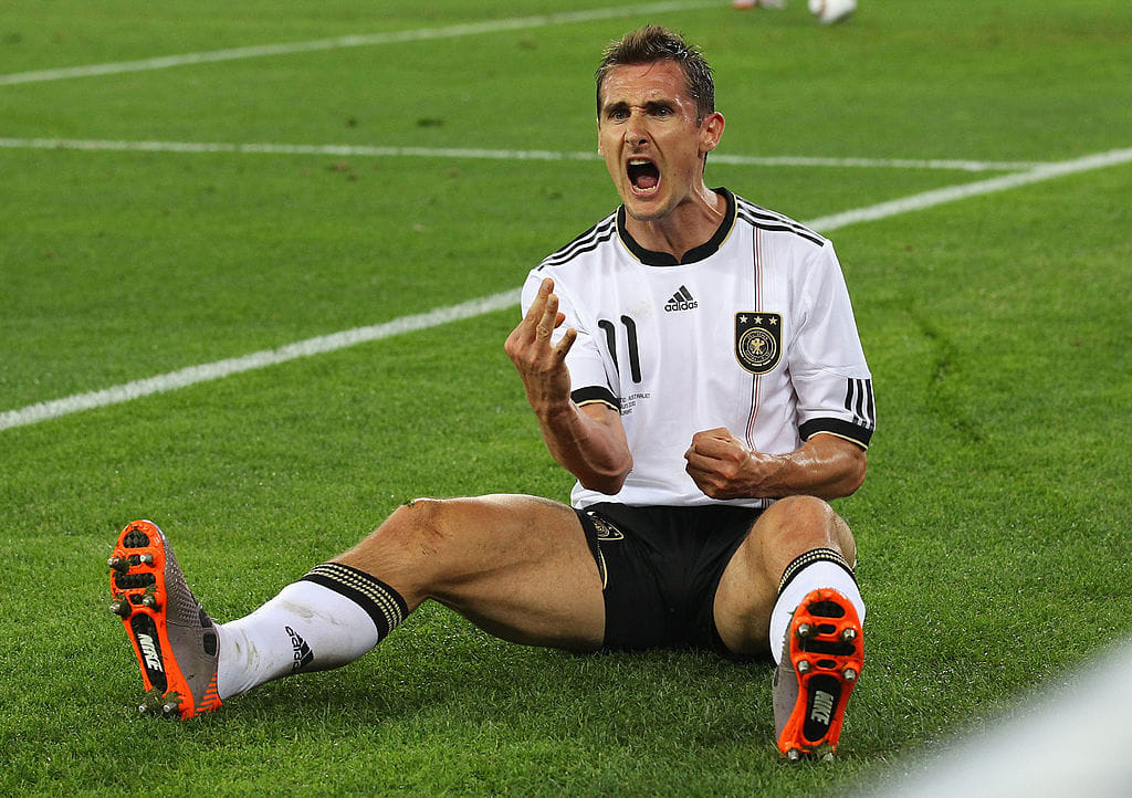 miroslav klose hangs his boots