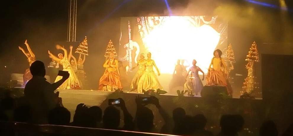 maha arti at yamuna ghat delhi, cm kejriwal announces 5 kilometer river front on yamuna