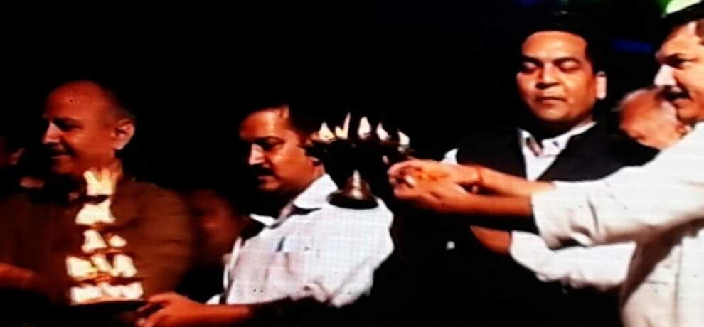 maha arti at yamuna ghat delhi, cm kejriwal announces 5 kilometer river front on yamuna