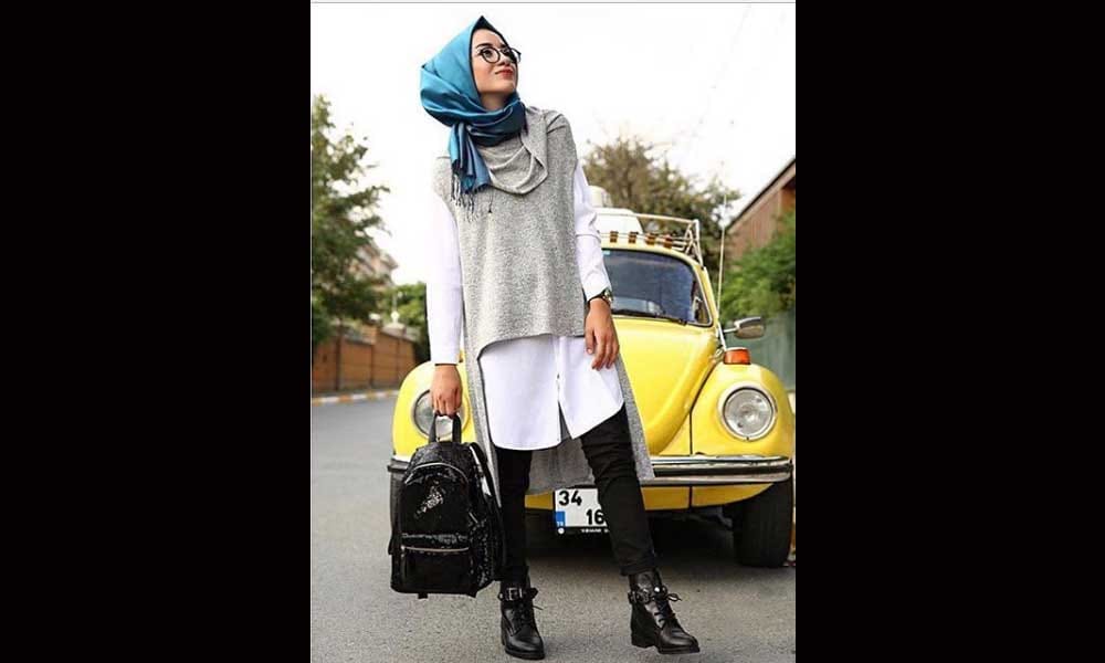 Hijab-wearing Muslim model is new internet sensation