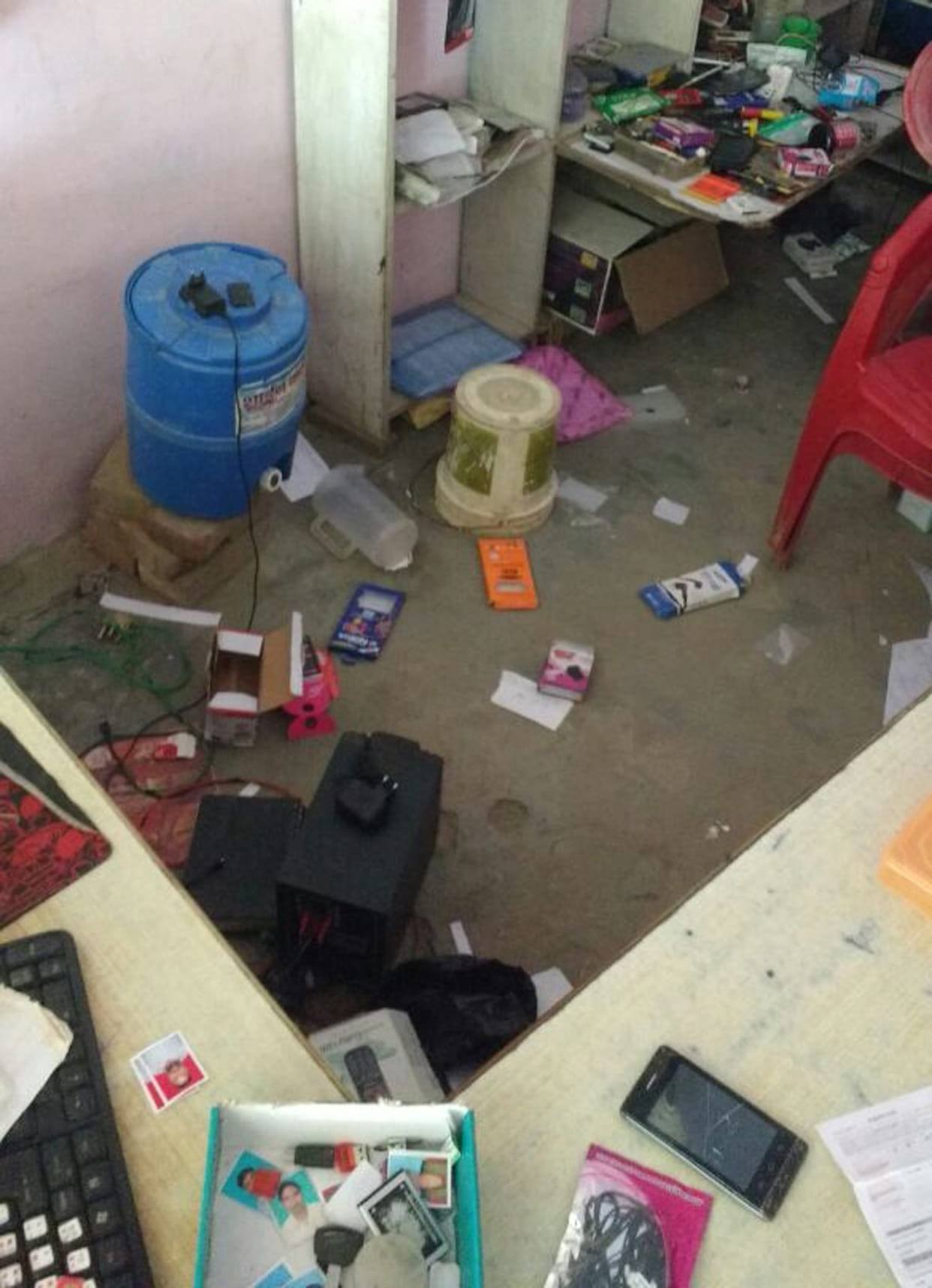 Pokrni intersection steal four outlets 